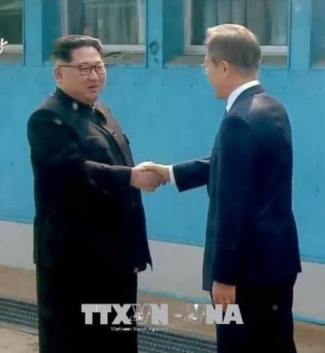 Thượng đỉnh liên Triều 2018: Lãnh đạo hai nước bắt đầu cuộc gặp lịch sử
