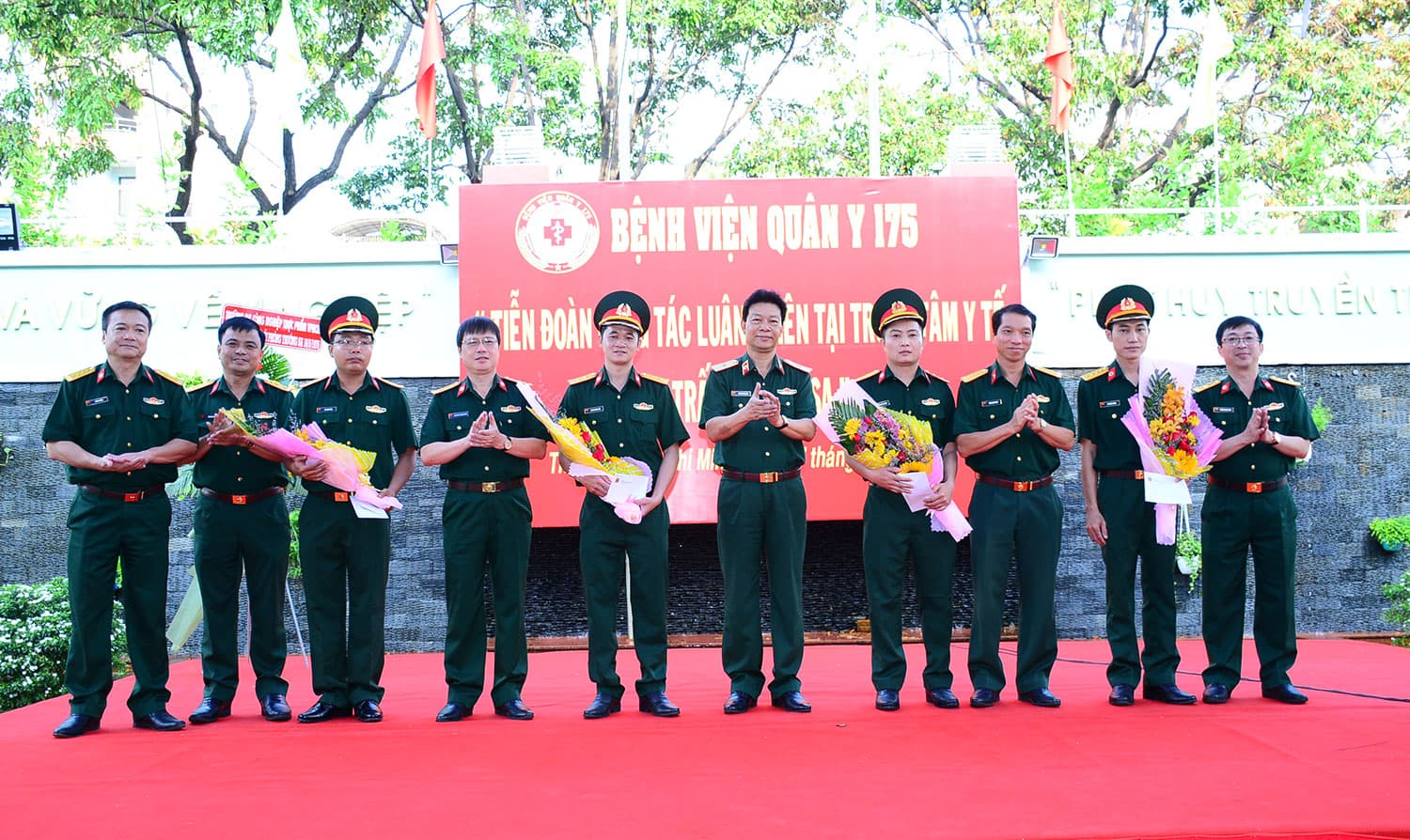 Xuất quân đoàn công tác thực hiện nhiệm vụ tại Trung tâm y tế thị trấn Trường Sa