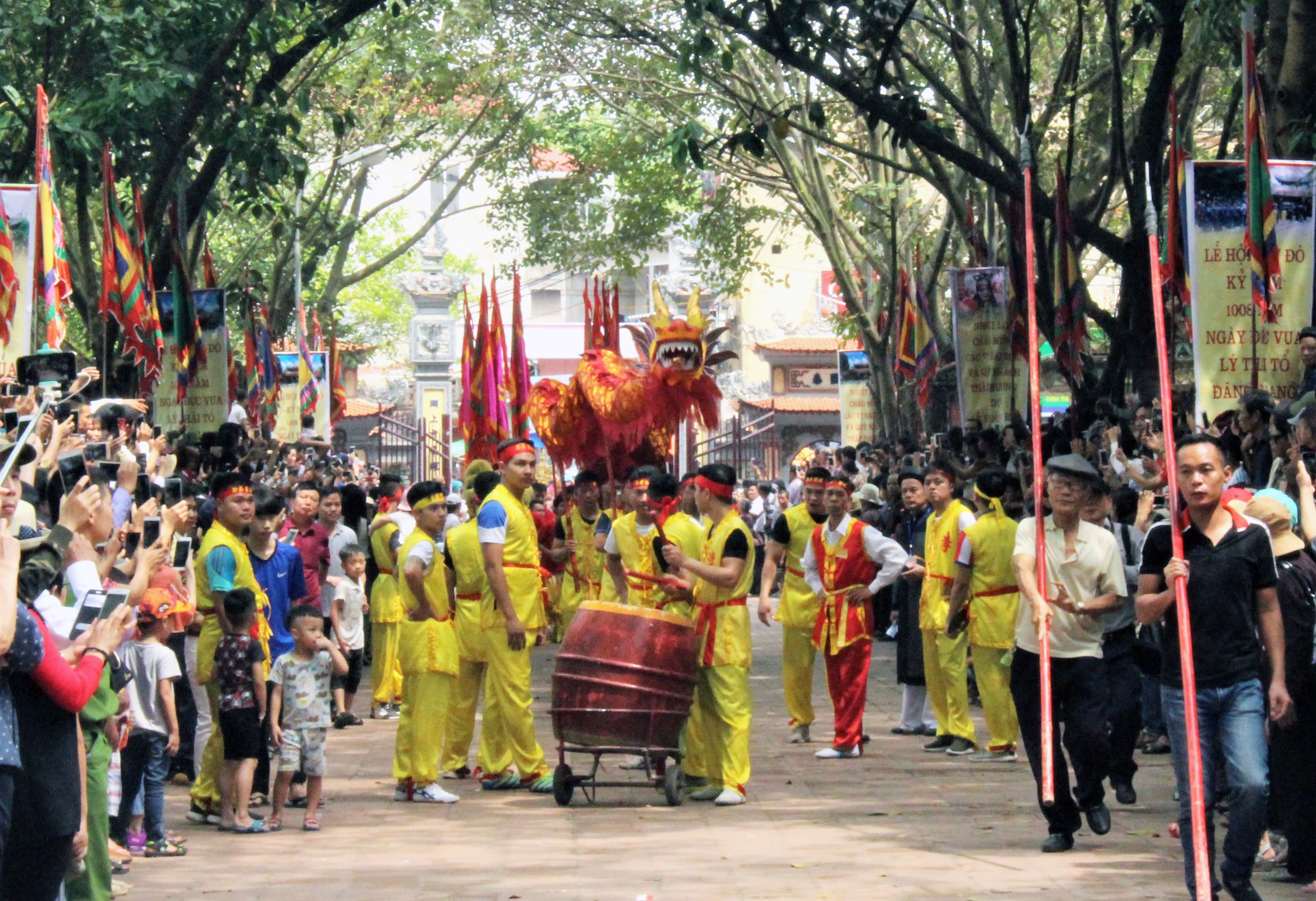 Khai hội Đền Đô năm 2018