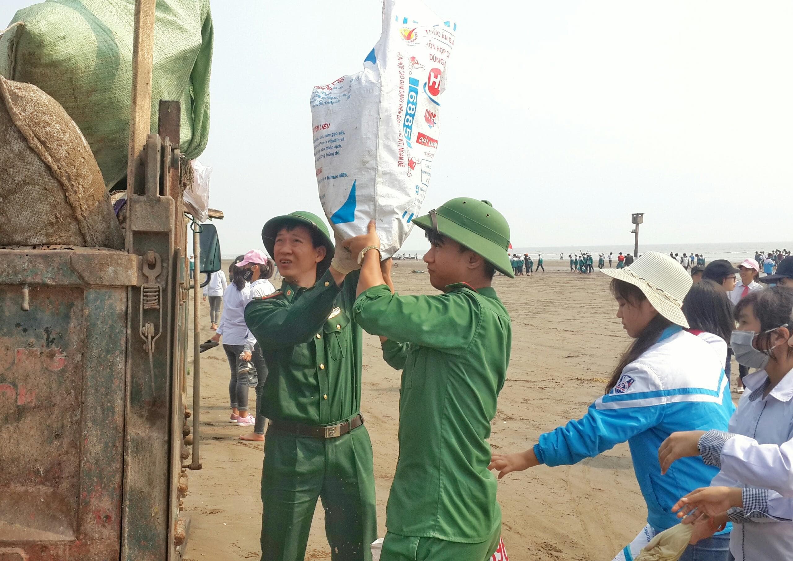 Thông điệp trên cát