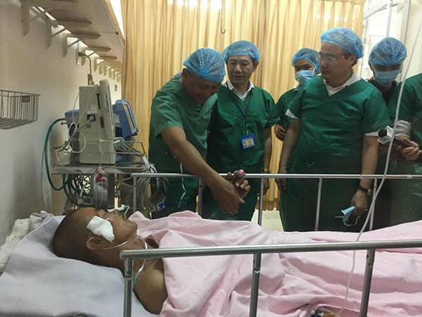 TÔN VINH LÒNG DŨNG CẢM