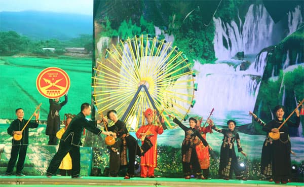 Lời then vang vọng