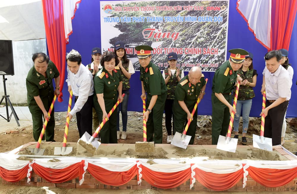 Trung tâm Phát thanh-Truyền hình Quân đội phối hợp khởi công xây dựng Nhà tình nghĩa tại Thái Bình