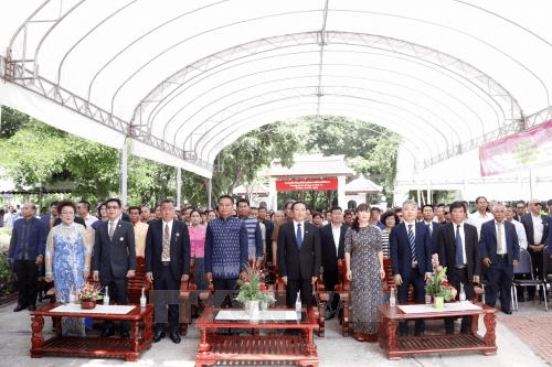 Cộng đồng người Việt tại Lào kỷ niệm 128 năm Ngày sinh Chủ tịch Hồ Chí Minh