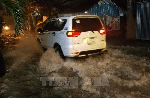 Thành phố Hồ Chí Minh: Nhiều khu vực bị ngập sau mưa lớn