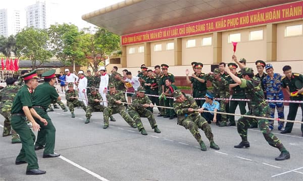 Sôi nổi hội thao ở Học viện Chính trị