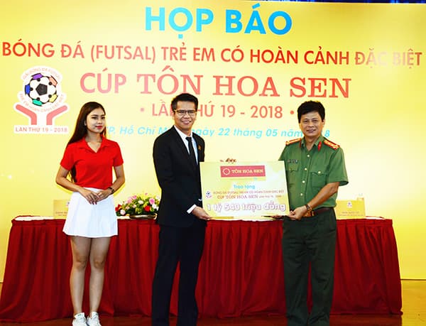 8 đội bóng tham dự Giải Bóng đá Futsal “Trẻ em có hoàn cảnh đặc biệt” – Cúp Tôn Hoa Sen năm 2018
