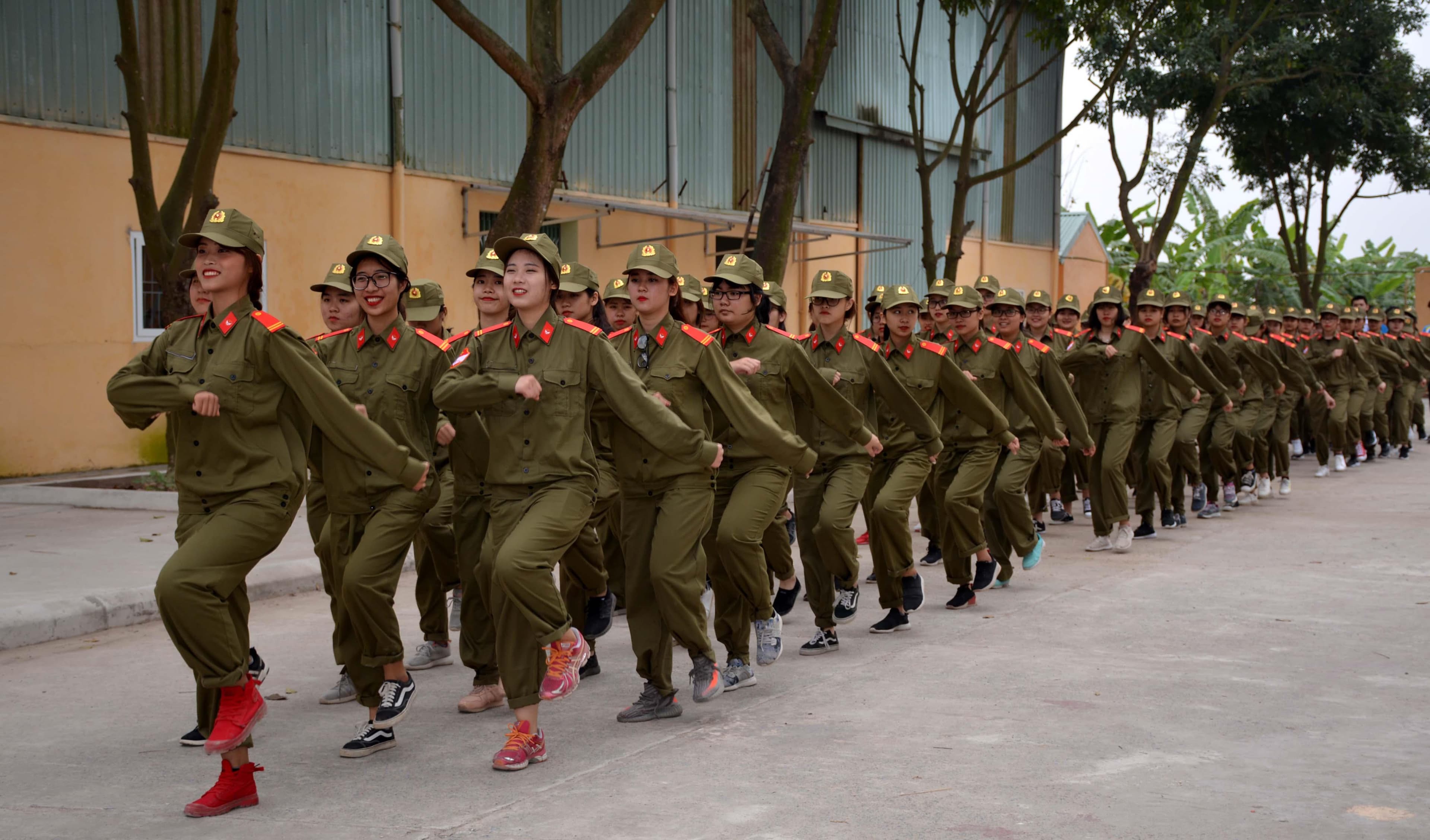 Hiệu quả từ việc tự chủ giáo dục quốc phòng và an ninh