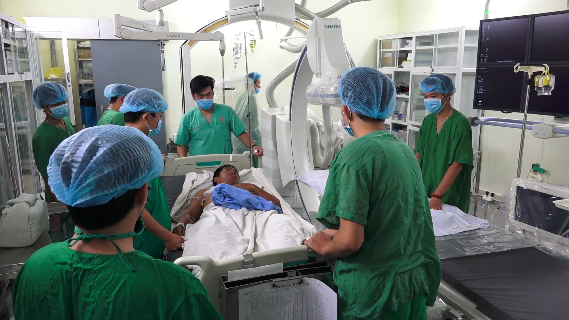 Chiến sĩ áo trắng và những chuyến cấp cứu từ Trường Sa