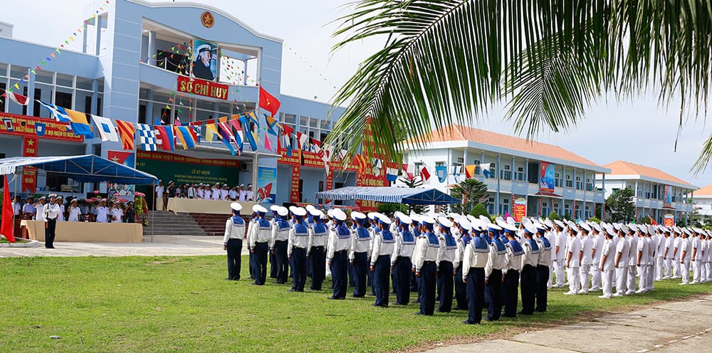 Lữ đoàn Hải quân 127 kỷ niệm 40 năm Ngày truyền thống