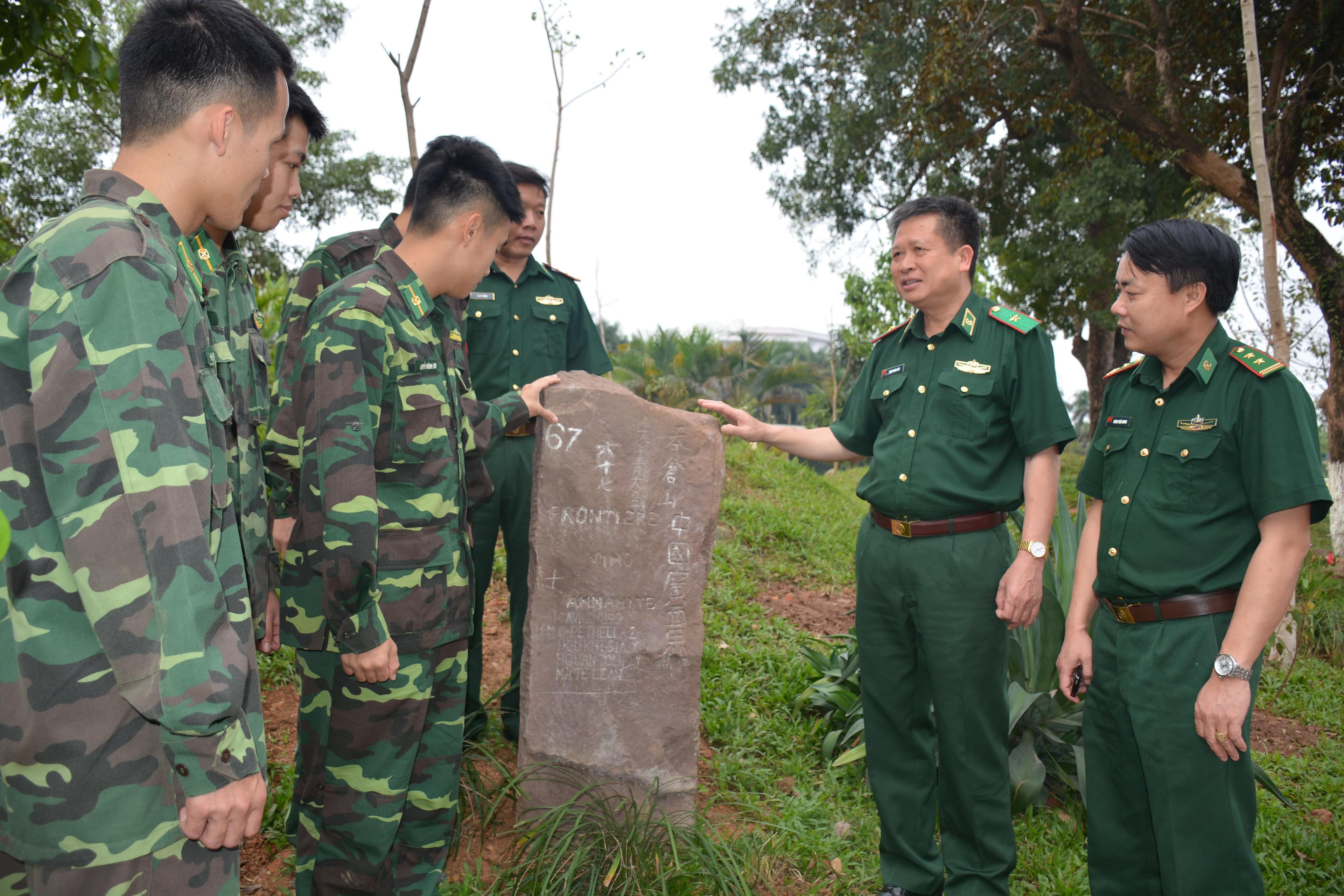 Đưa cột mốc biên cương về giữa lòng học viện