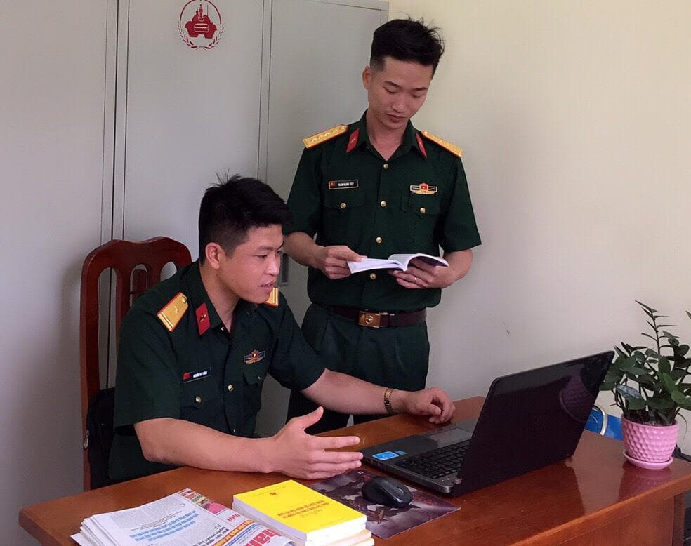 Hiệu quả chương trình "Tiếng nói chính trị viên"