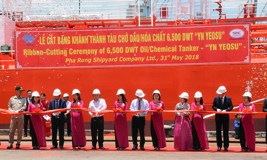 Bàn giao tàu chở dầu, hóa chất 6.500 tấn đầu tiên xuất khẩu sang Hàn Quốc