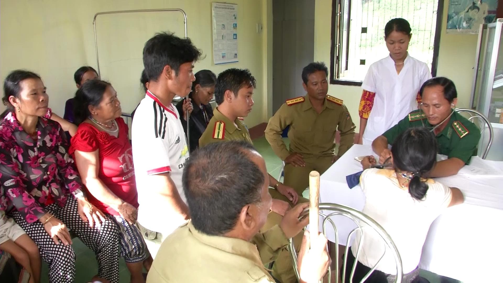 Thầy thuốc biên phòng trong lòng dân biên giới