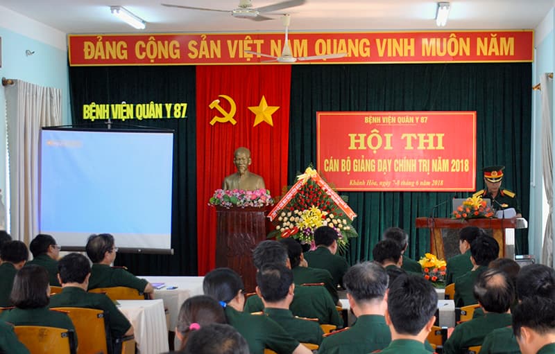 Khai mạc Hội thi cán bộ giảng dạy chính trị năm 2018