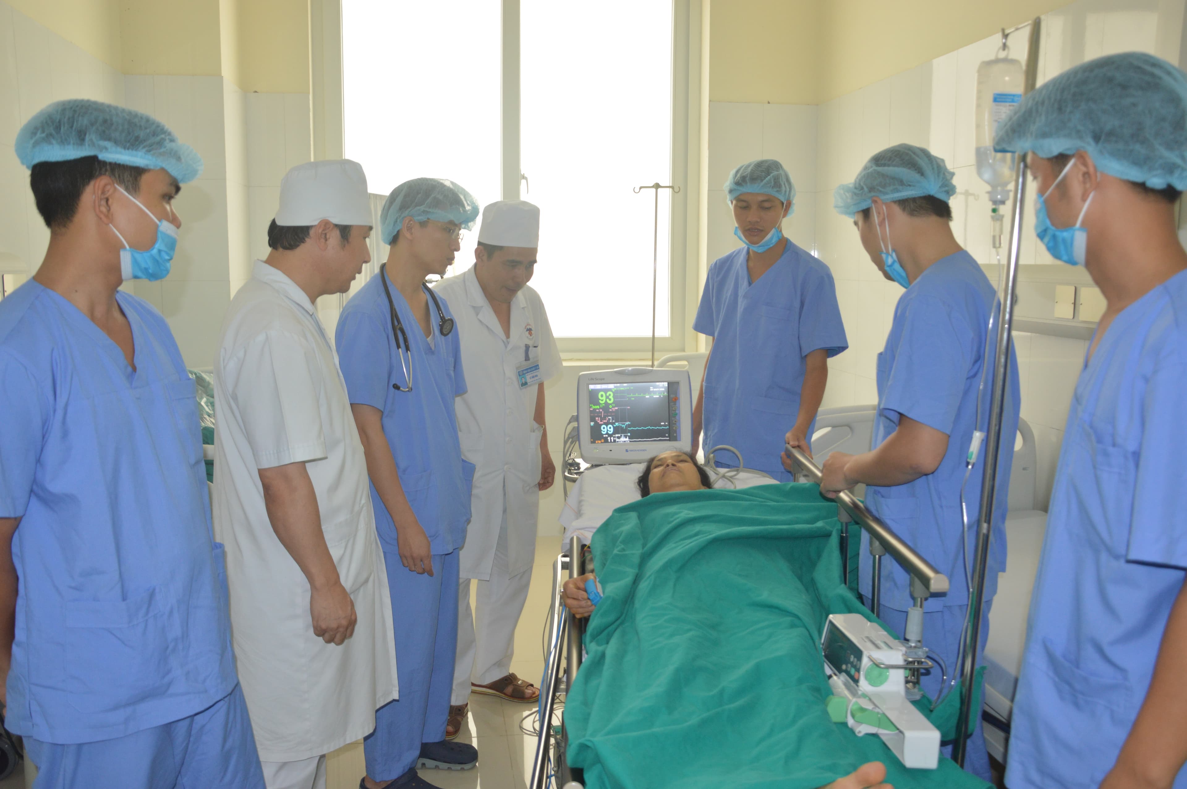 Bệnh viện Quân y 105 cấp cứu thành công bệnh nhân bị ngừng tim