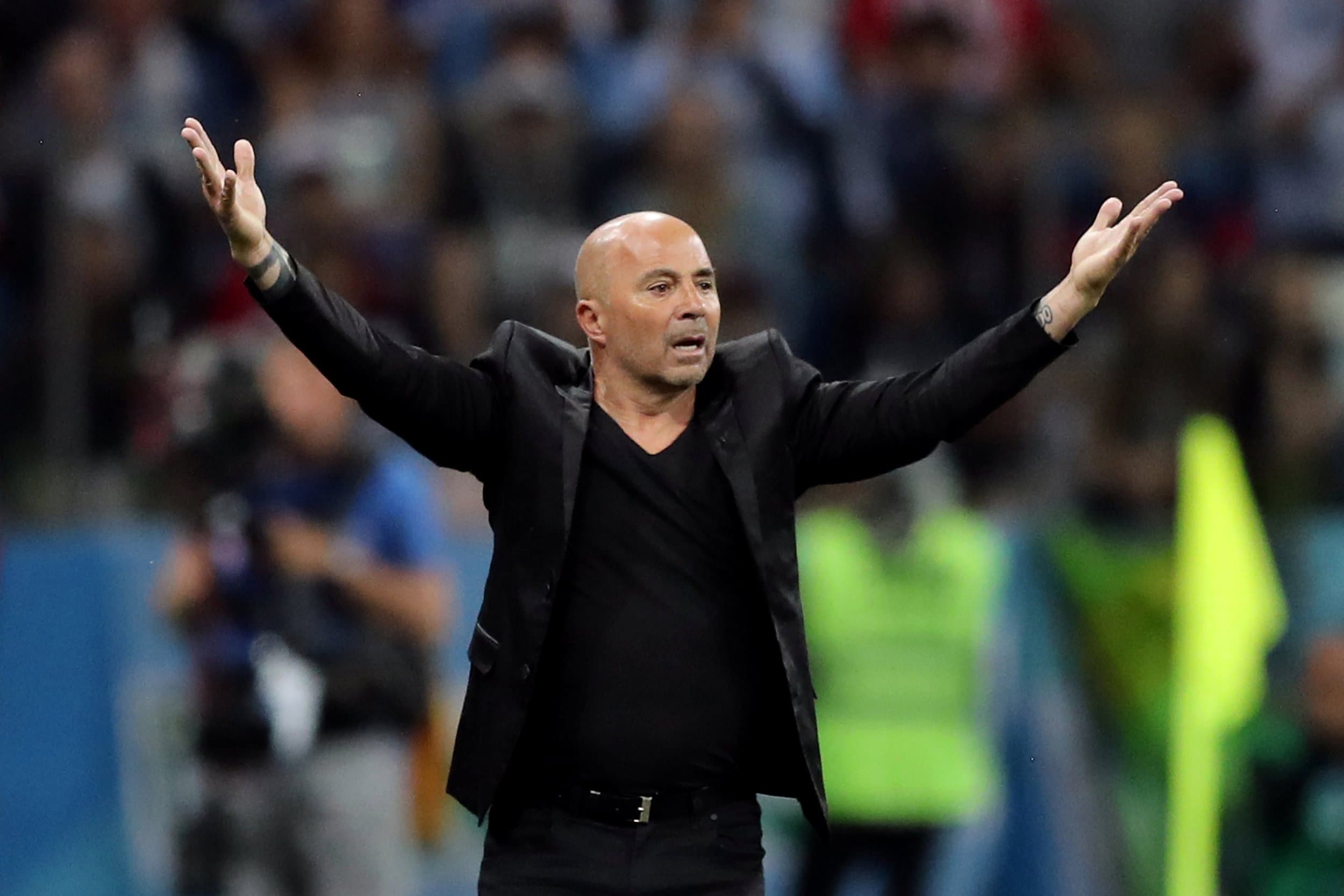 HLV Sampaoli bị truất quyền chỉ đạo trận Argentina-Nigeria