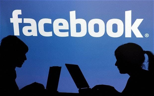Bắt đối tượng lừa đảo bán hàng hiệu trên Facebook