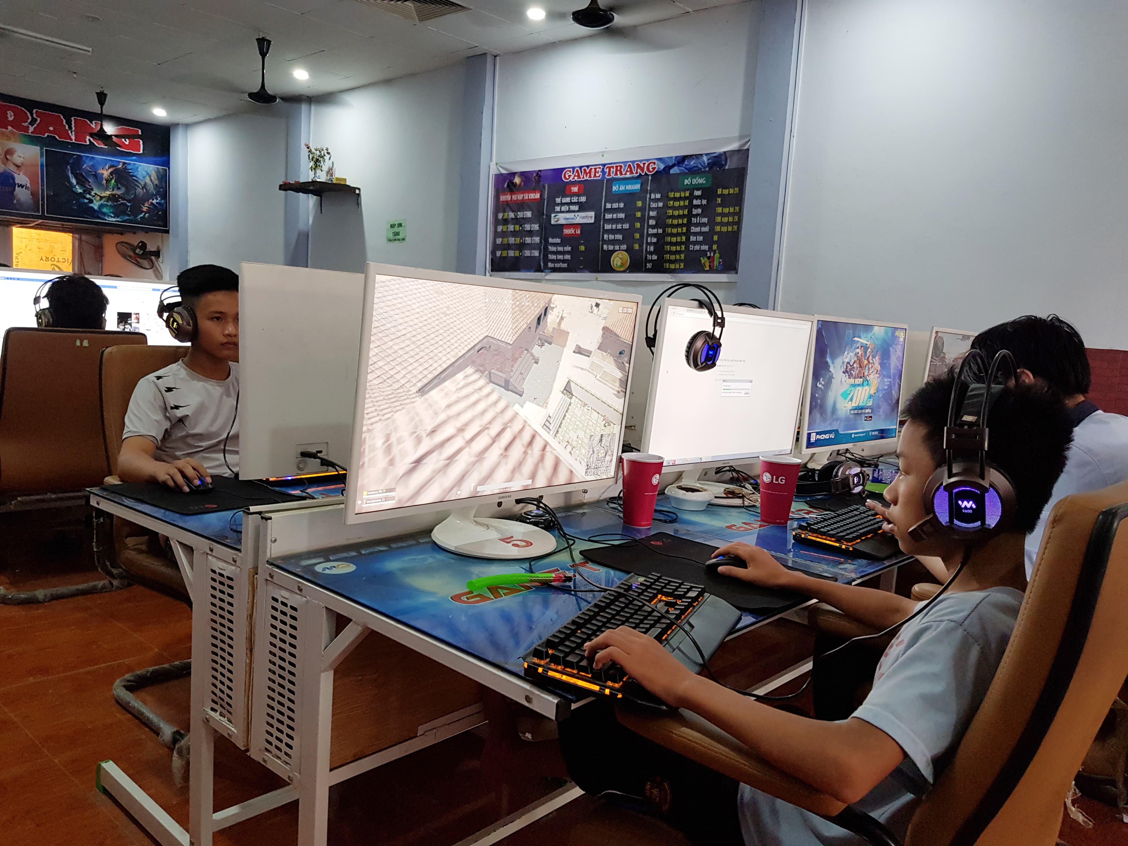 Bài 2: Thiếu sân chơi, trẻ làm gì?