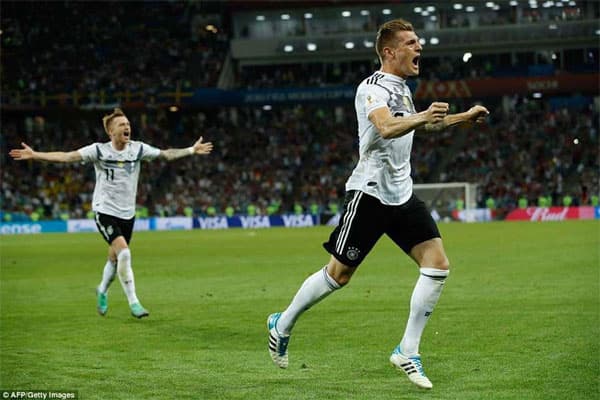 "Chiếc phao" Toni Kroos