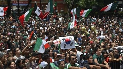CĐV Mexico phát cuồng vì tuyển Hàn Quốc