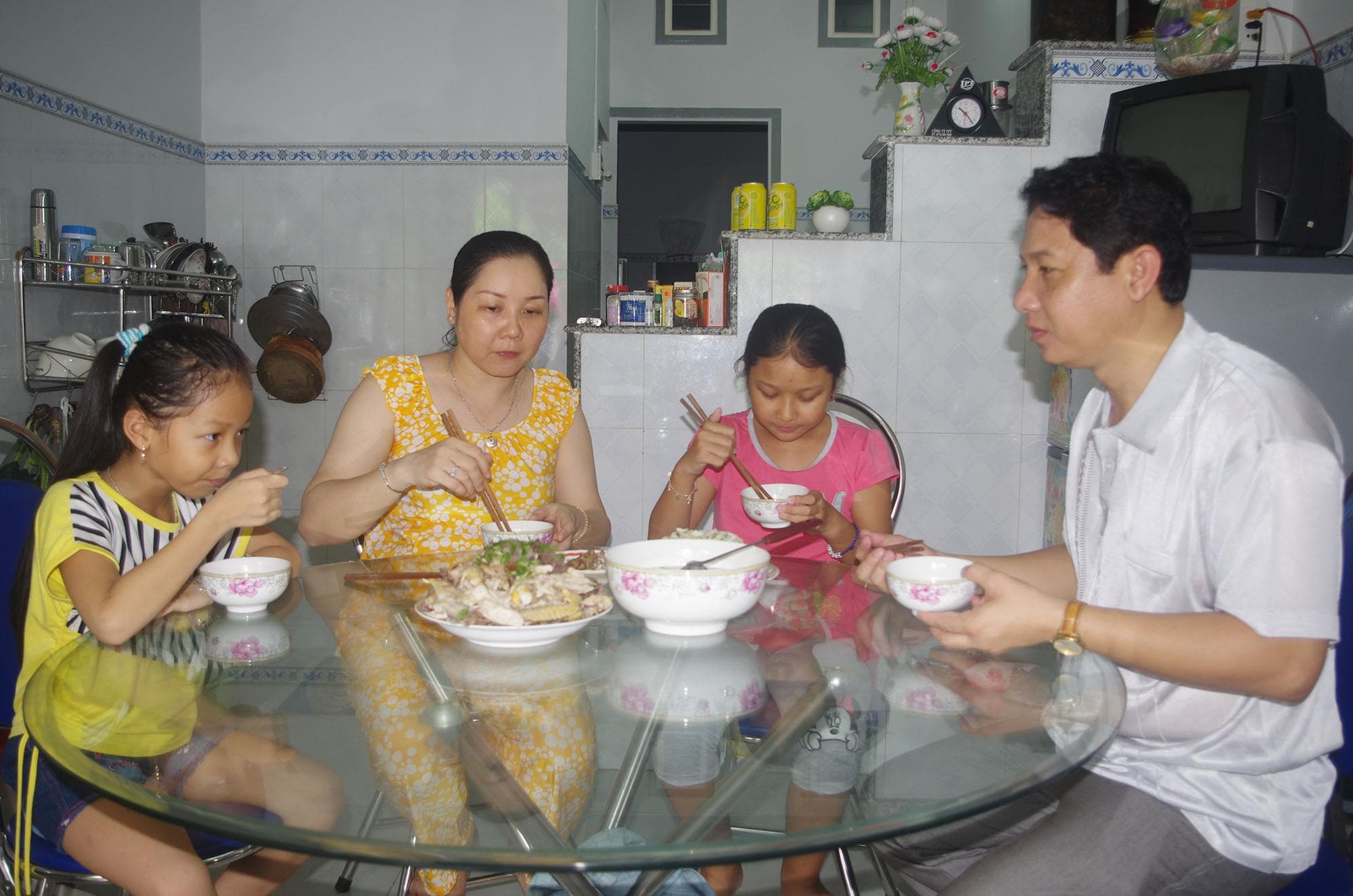 Vẹn cả "hai vai"