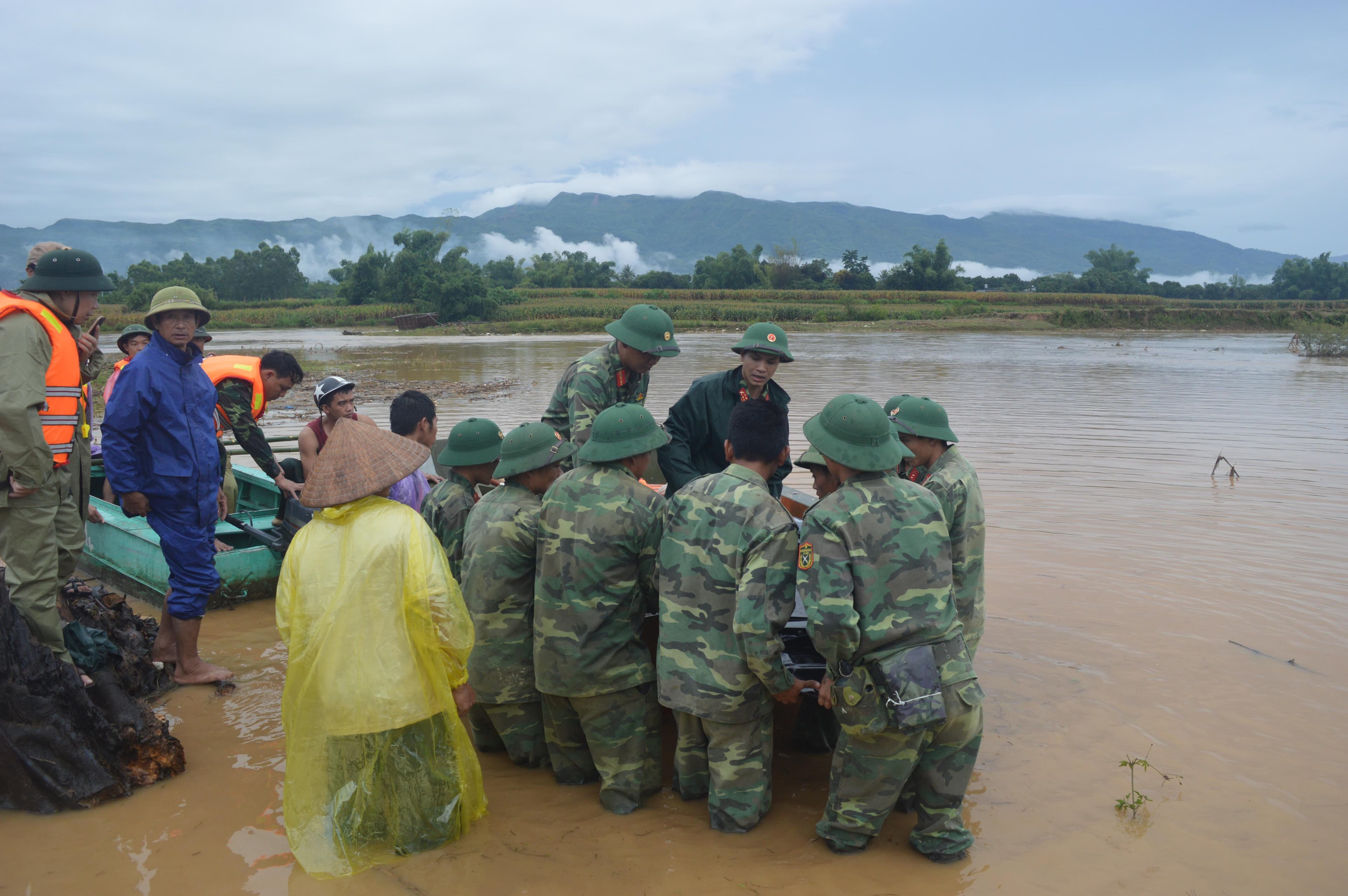 Chủ động giúp dân phòng, chống thiên tai