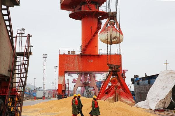 Quan hệ thương mại Mỹ - Trung lún sâu vào vòng xoáy đối đầu
