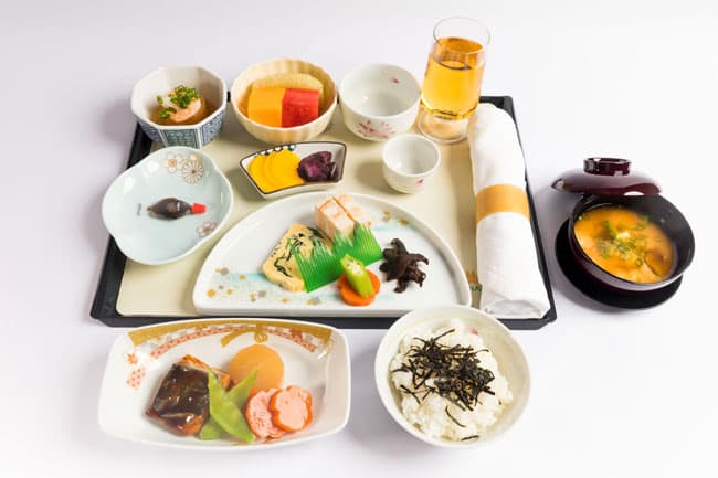 Cầu nối văn hóa Việt - Nhật “trên không” và những điều chưa biết