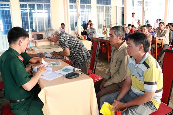 Bộ CHQS tỉnh Sóc Trăng: Chi trả chế độ chính sách cho người có công
