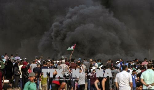 Israel không kích Dải Gaza sau cuộc biểu tình ở biên giới