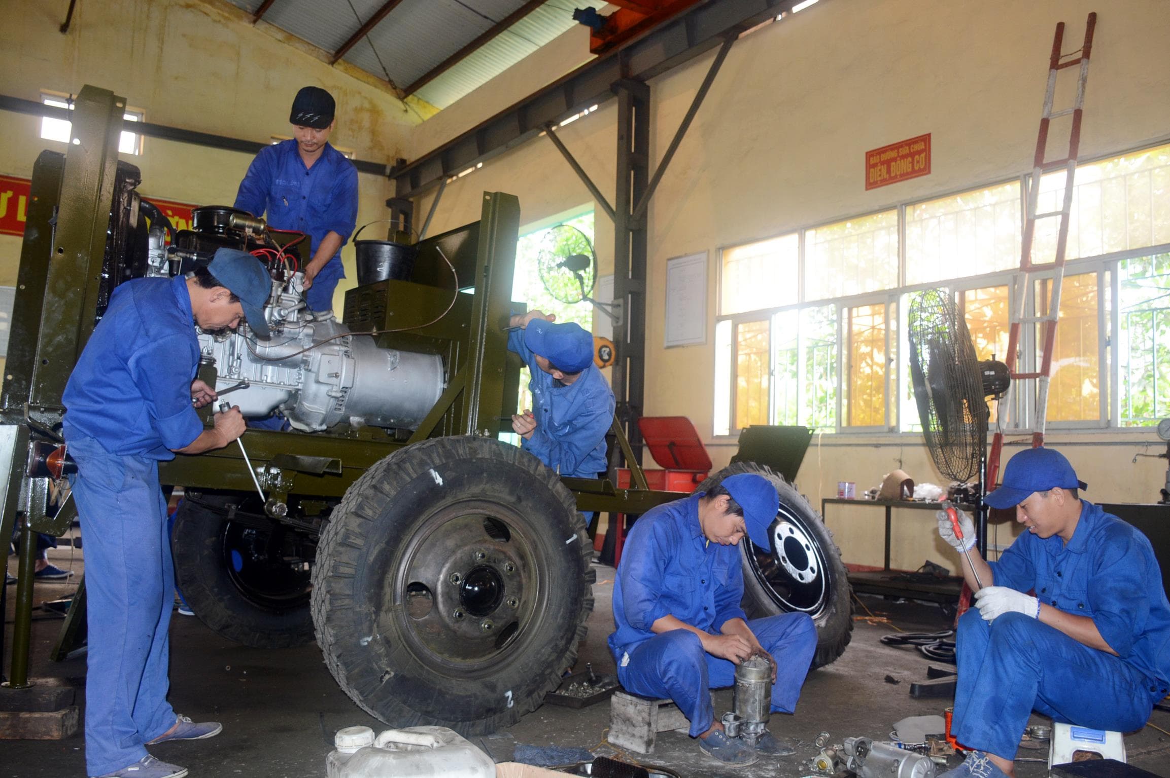 Bài 2: Phát huy phẩm chất cần, kiệm, liêm, chính…