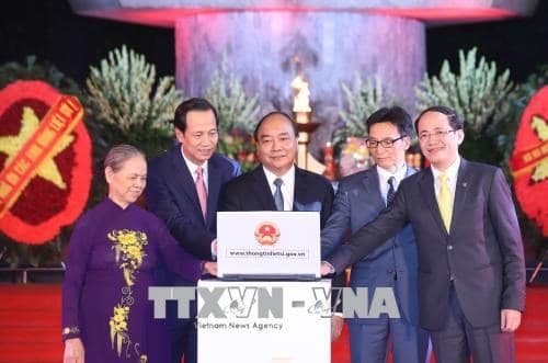 Thủ tướng Nguyễn Xuân Phúc trao Bằng Tổ quốc ghi công và khai trương Cổng thông tin điện tử về liệt sĩ