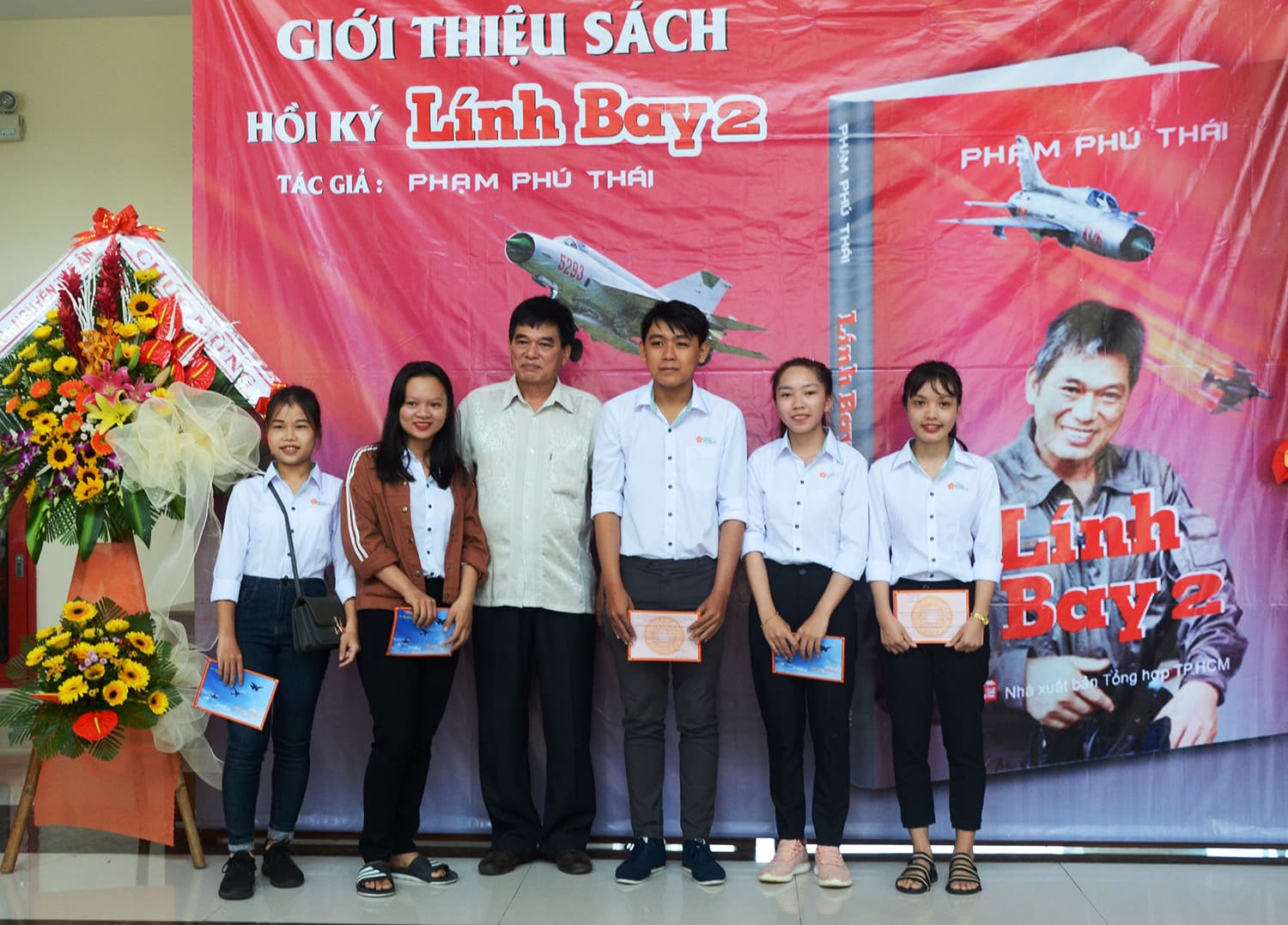 Hồi ký “Lính bay 2” ra mắt bạn đọc Đà Nẵng