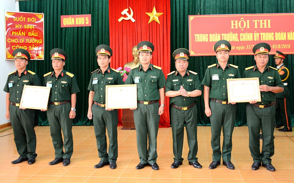 Quân khu 5 bế mạc Hội thi “Trung đoàn trưởng, chính ủy trung đoàn bộ binh giỏi”
