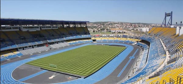 RFEF tính già hóa non