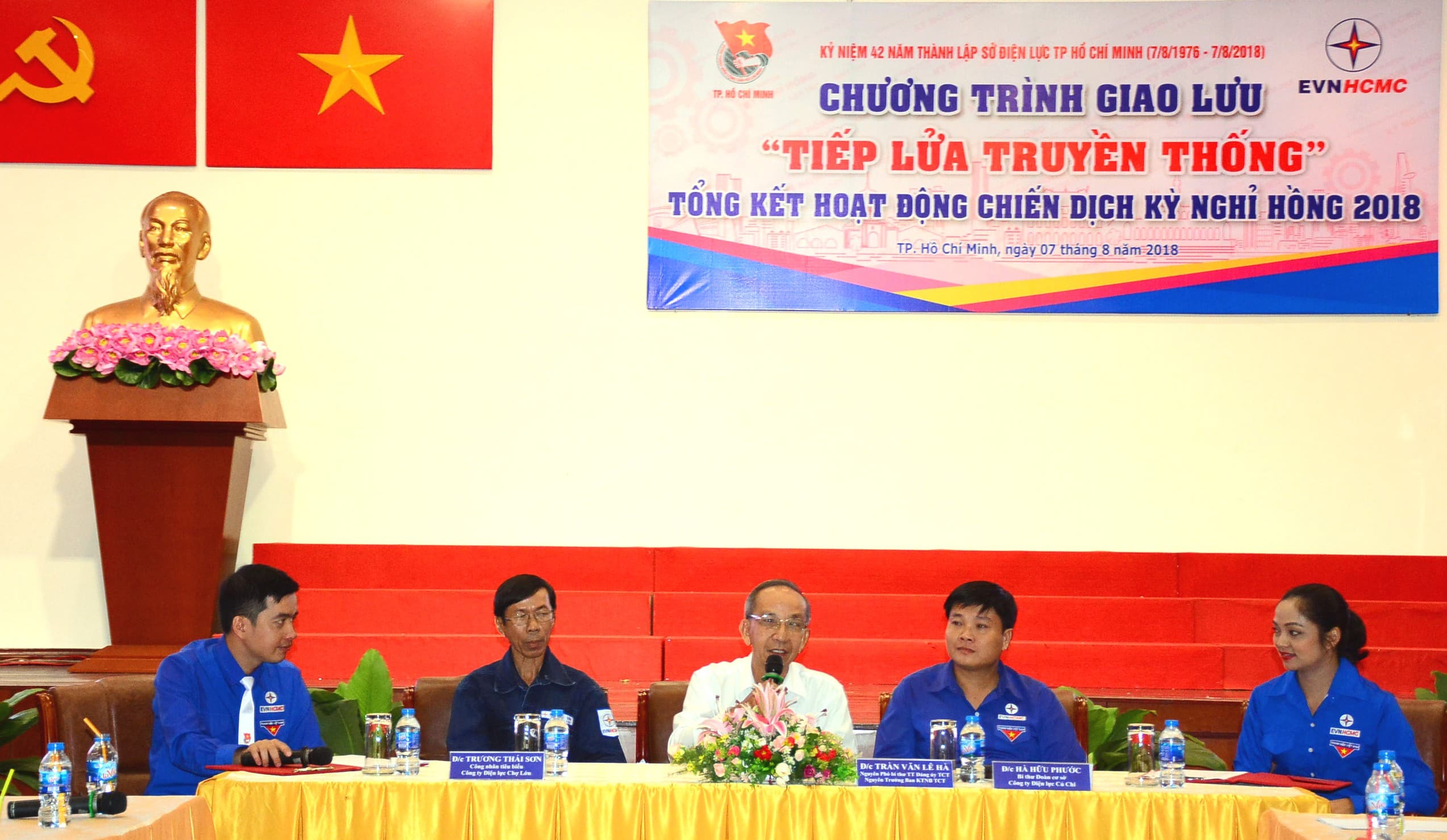 TP Hồ Chí Minh: Ấm áp, ý nghĩa chương trình giao lưu “Tiếp lửa truyền thống”