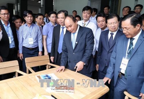 Đưa chế biến gỗ và lâm sản trở thành một ngành sản xuất, xuất khẩu mũi nhọn