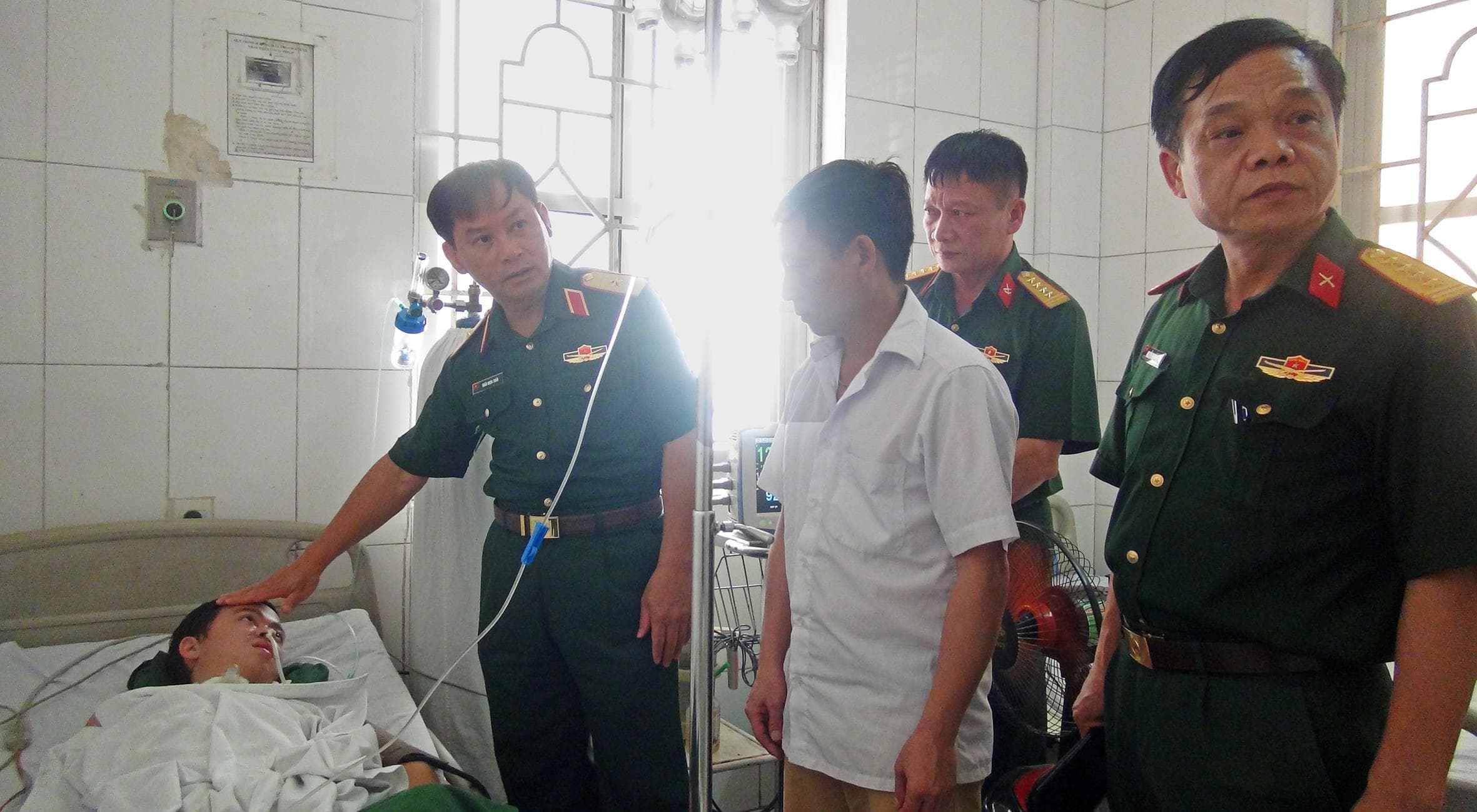 Chữa bệnh bằng cả tấm lòng