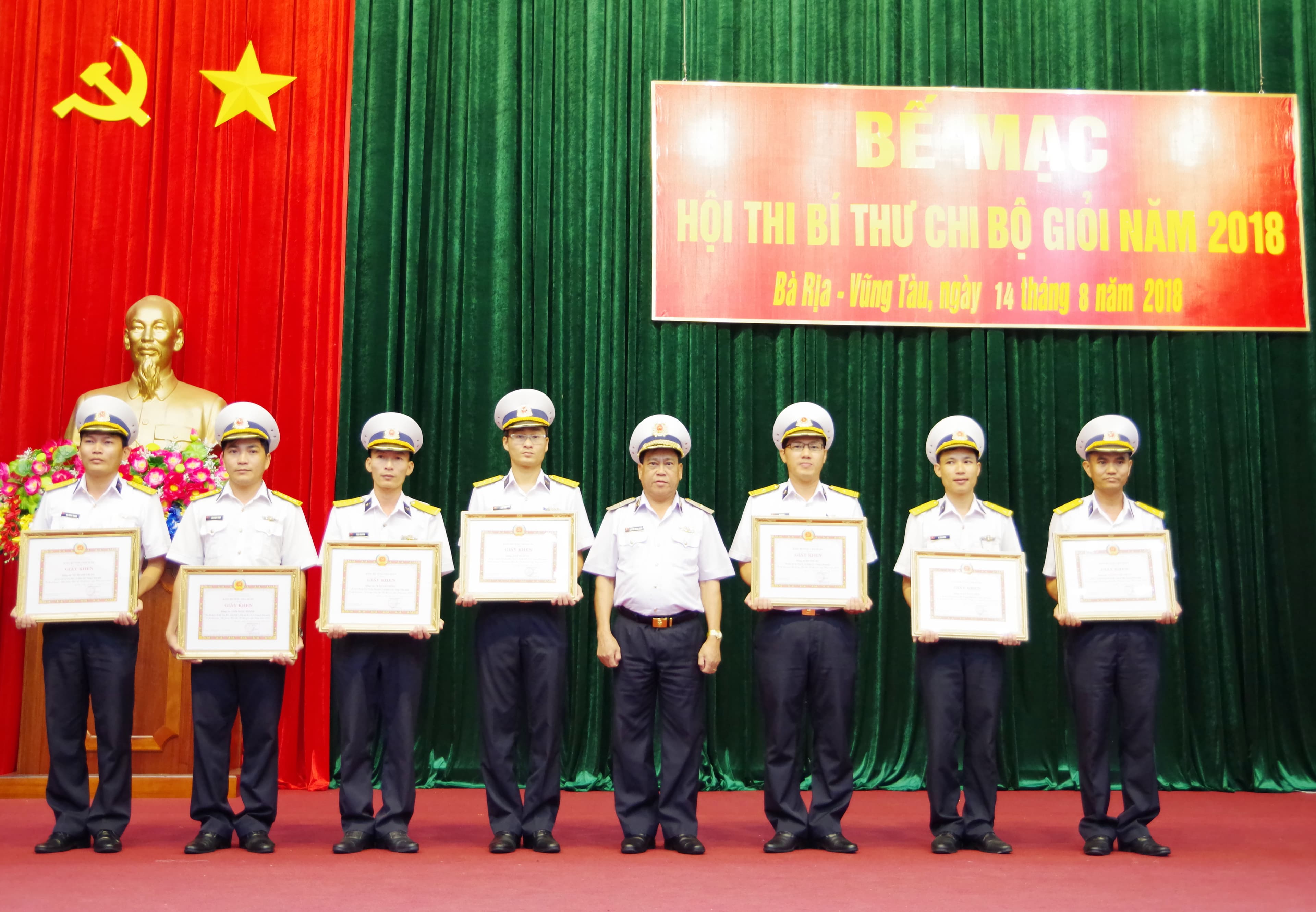 Bộ tư lệnh Vùng 2 Hải quân bế mạc Hội thi “Bí thư chi bộ giỏi” năm 2018