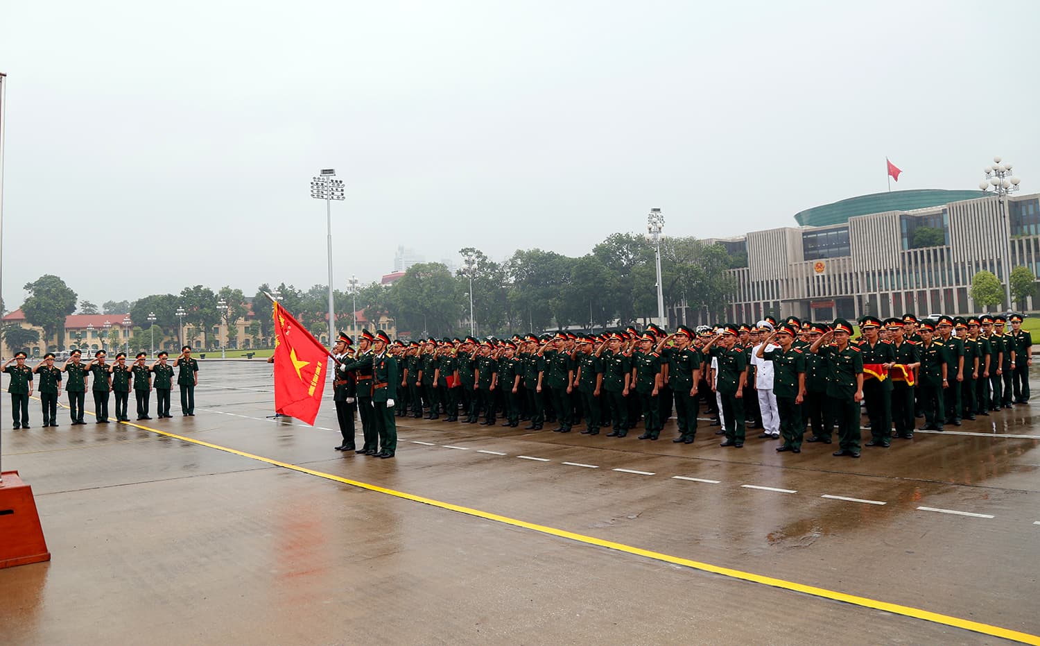 Trường Sĩ quan Chính trị tổ chức Lễ báo công dâng Bác