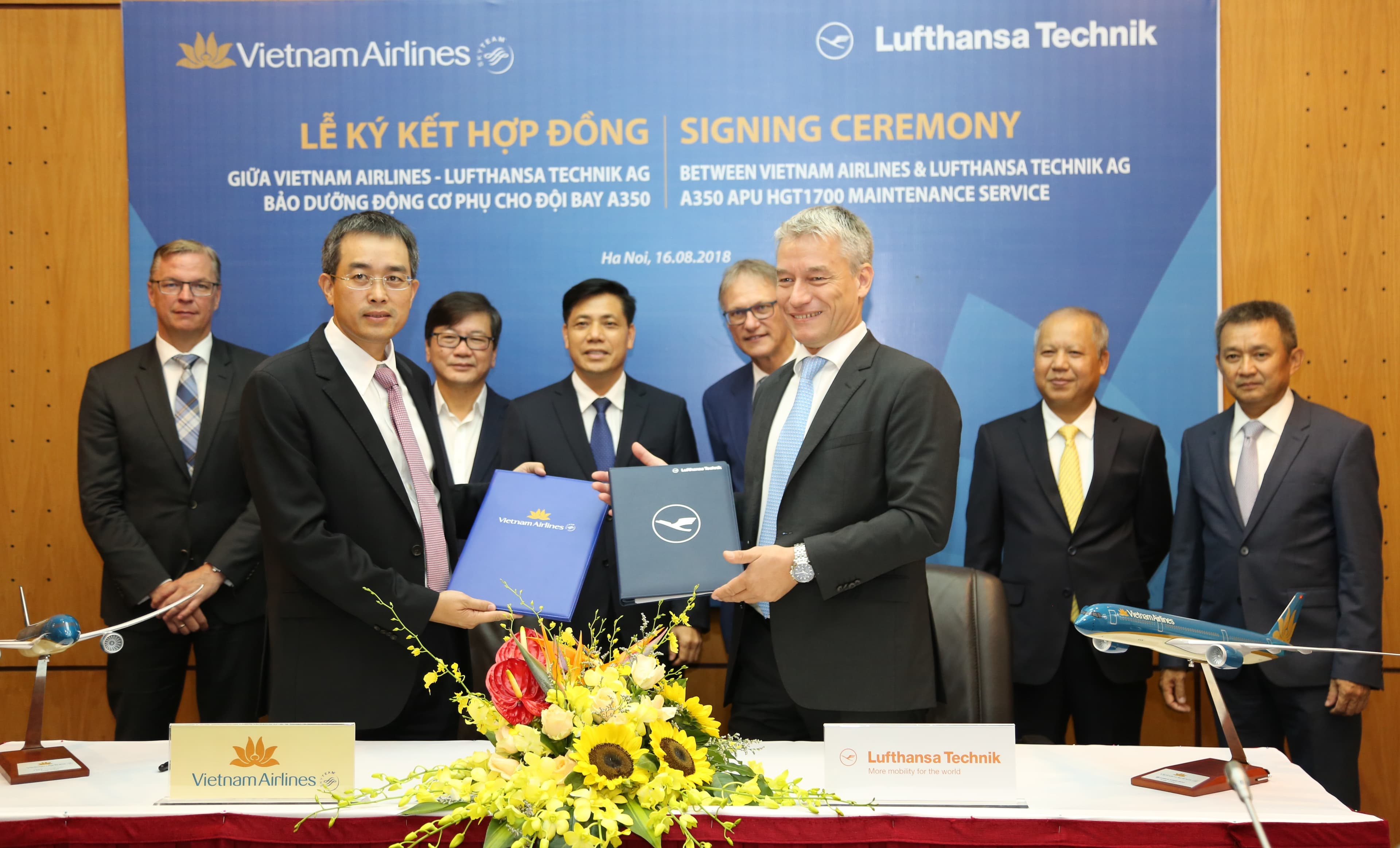 Vietnam Airlines và Lufthansa Technik ký hợp đồng bảo dưỡng động cơ phụ cho đội tàu bay Airbus A350