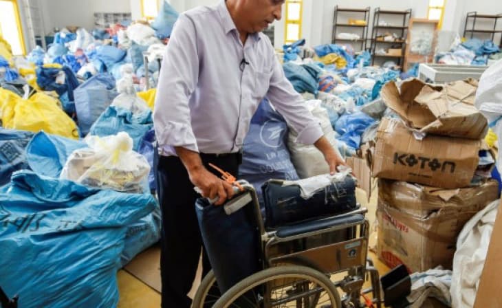 Sau 8 năm, 10 tấn bưu kiện bị Israel phong tỏa mới được chuyển tới Bờ Tây