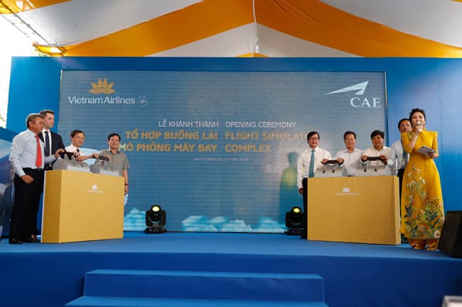 Vietnam Airlines khai trương Tổ hợp buồng lái mô phỏng máy bay đầu tiên tại Việt Nam
