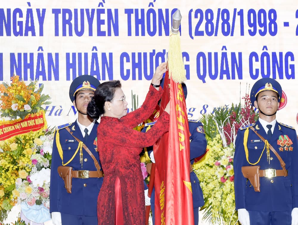 Cảnh sát biển Việt Nam đón nhận Huân chương Quân công hạng Ba