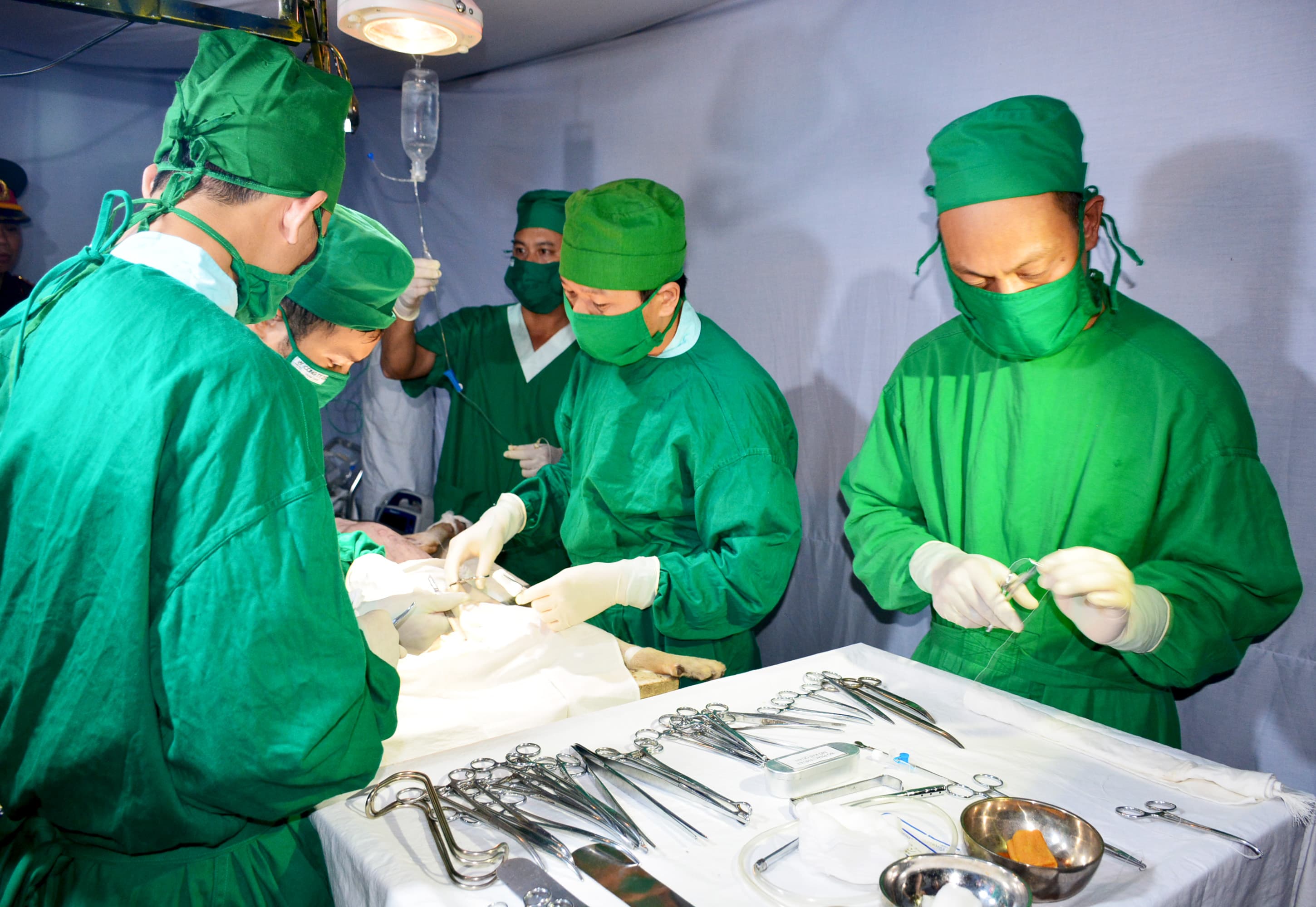 Nâng cao khả năng thu dung, điều trị của trạm quân y sư đoàn bộ binh đủ quân