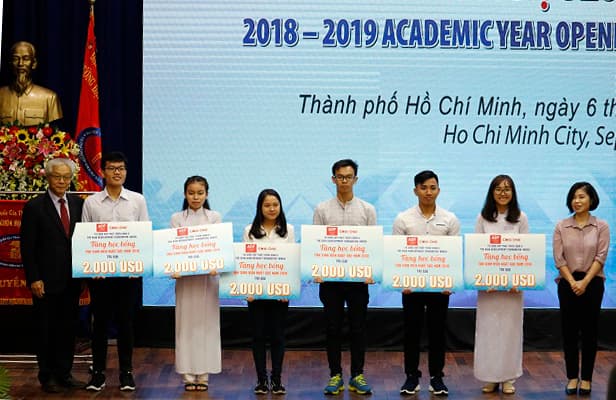 Trường Đại học Khoa học xã hội và nhân văn TP Hồ Chí Minh khai giảng năm học 2018-2019
