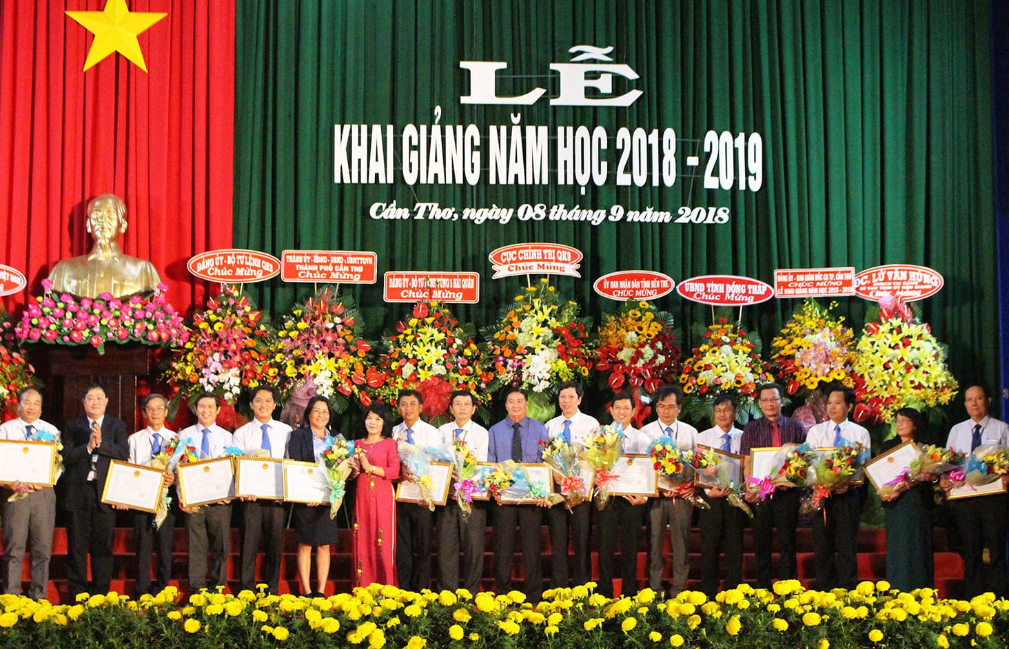 Trường Đại học Cần Thơ chào đón hơn 9.000 sinh viên mới