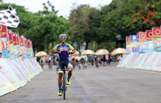 Chặng 10 Giải đua xe đạp quốc tế VTV-Cúp Tôn Hoa Sen 2018: Sarda Javier Perez đoạt áo đỏ
