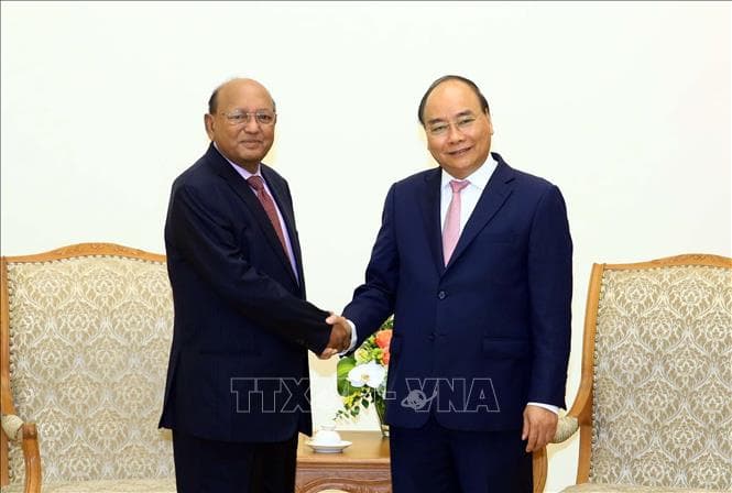 Thủ tướng Nguyễn Xuân Phúc tiếp Bộ trưởng Thương mại Bangladesh